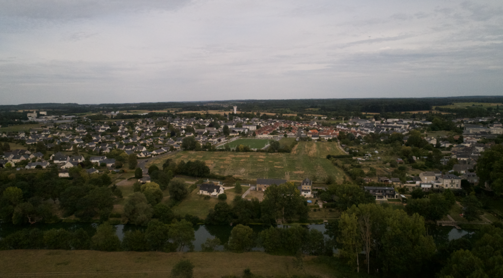 Seiches sur le Loir